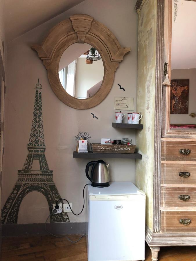 Aggarthi Bed And Breakfast Bayeux Habitación foto
